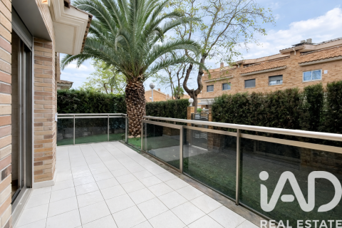 Villetta a schiera a Salou, Tarragona, Spagna 4 camere da letto, 280 mq. N° 172832