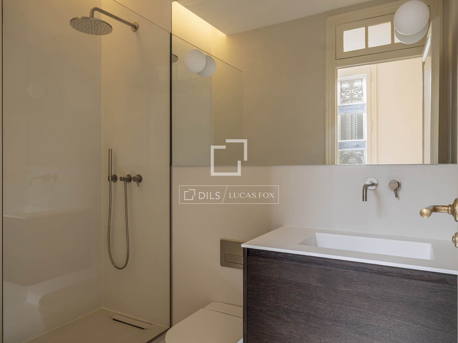 Wohnung in Barcelona, Spanien 3 Schlafzimmer, 183 m2 Nr. 192699