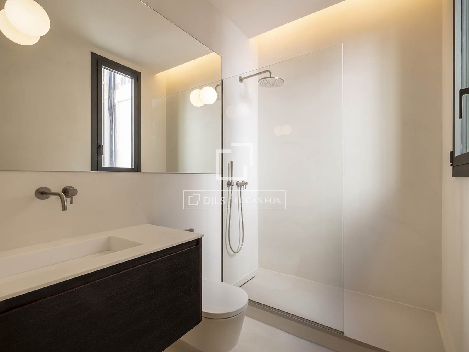 Wohnung in Barcelona, Spanien 3 Schlafzimmer, 183 m2 Nr. 192699