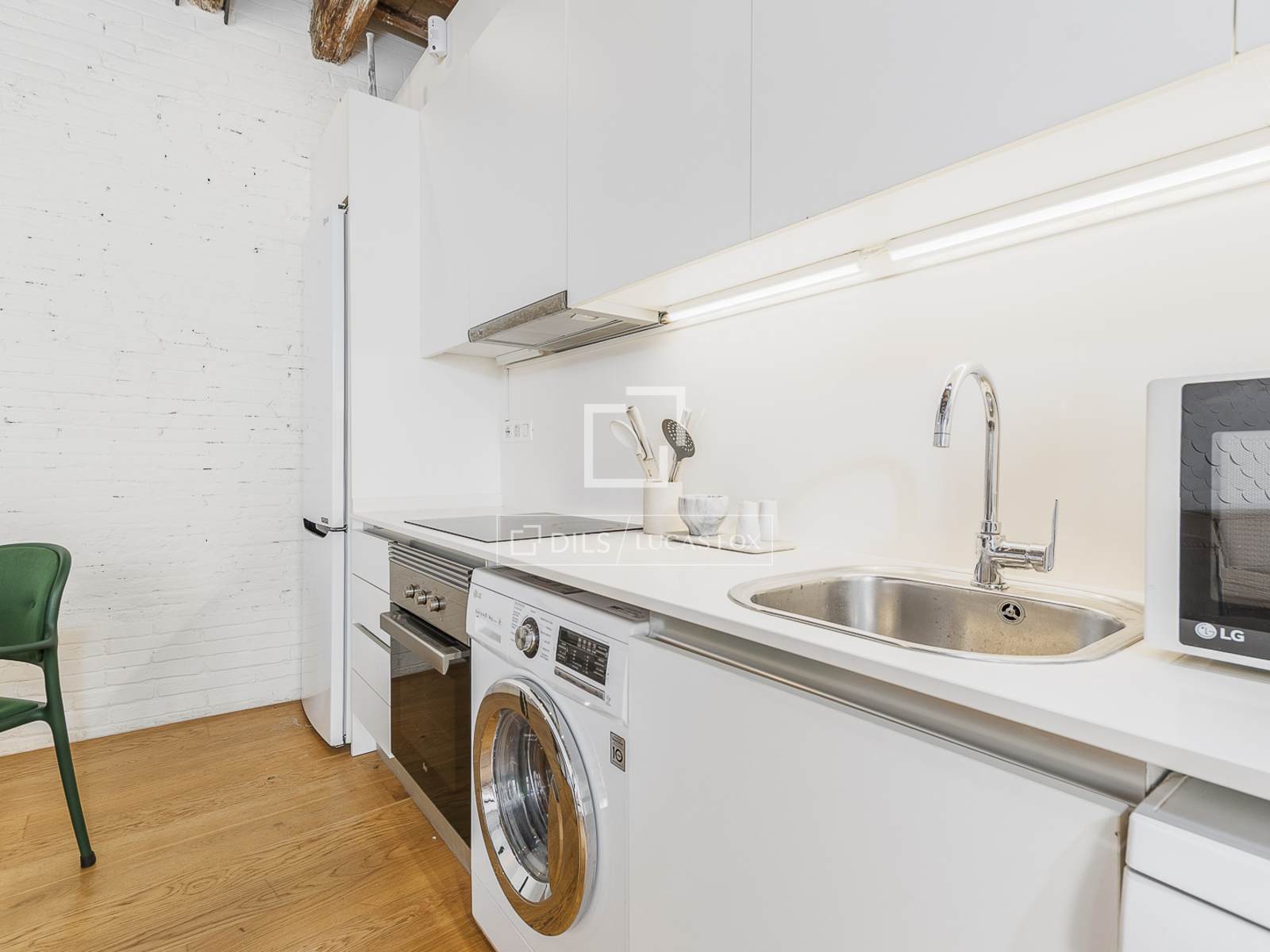 Dzīvoklis Barcelona, Spānijā 2 istabas, 74 m2 Nr. 192697