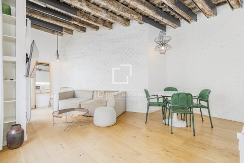 Apartamento en Barcelona, España 2 dormitorios, 74 m2 No. 192697