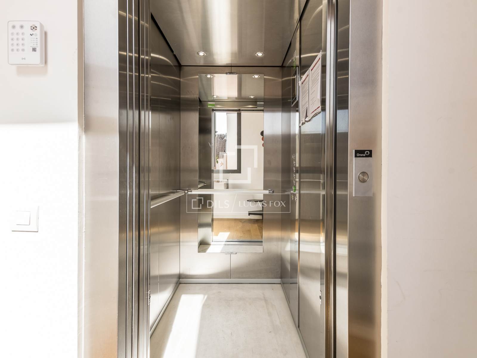 Dzīvoklis Barcelona, Spānijā 2 istabas, 74 m2 Nr. 192697