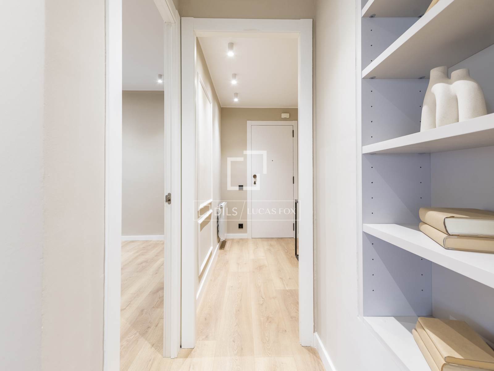 Wohnung in Barcelona, Spanien 4 Schlafzimmer, 100 m2 Nr. 192695