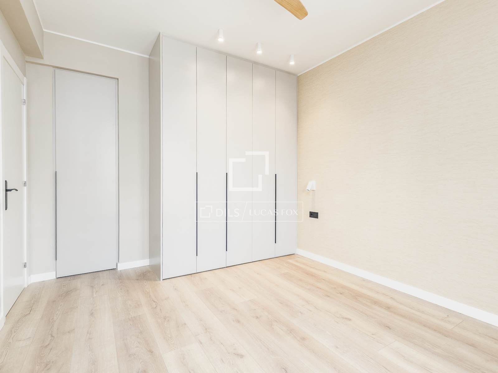 Wohnung in Barcelona, Spanien 4 Schlafzimmer, 100 m2 Nr. 192695