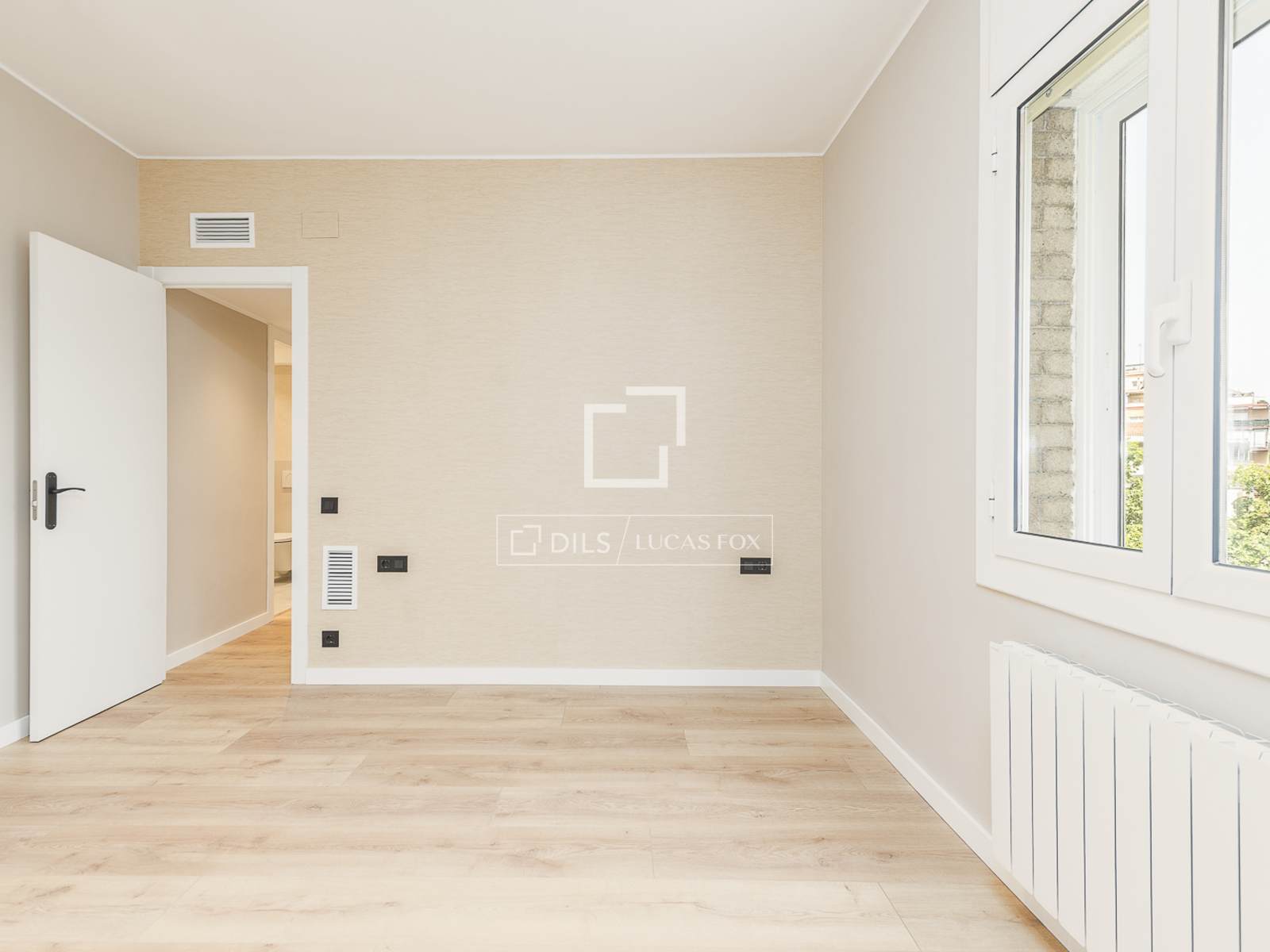 Wohnung in Barcelona, Spanien 4 Schlafzimmer, 100 m2 Nr. 192695