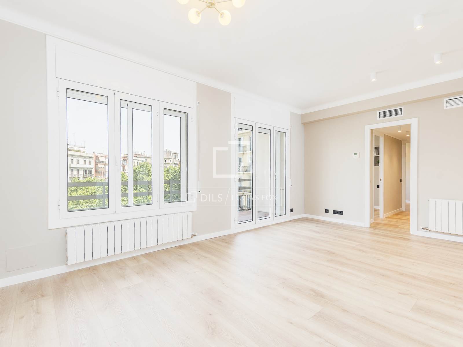 Wohnung in Barcelona, Spanien 4 Schlafzimmer, 100 m2 Nr. 192695