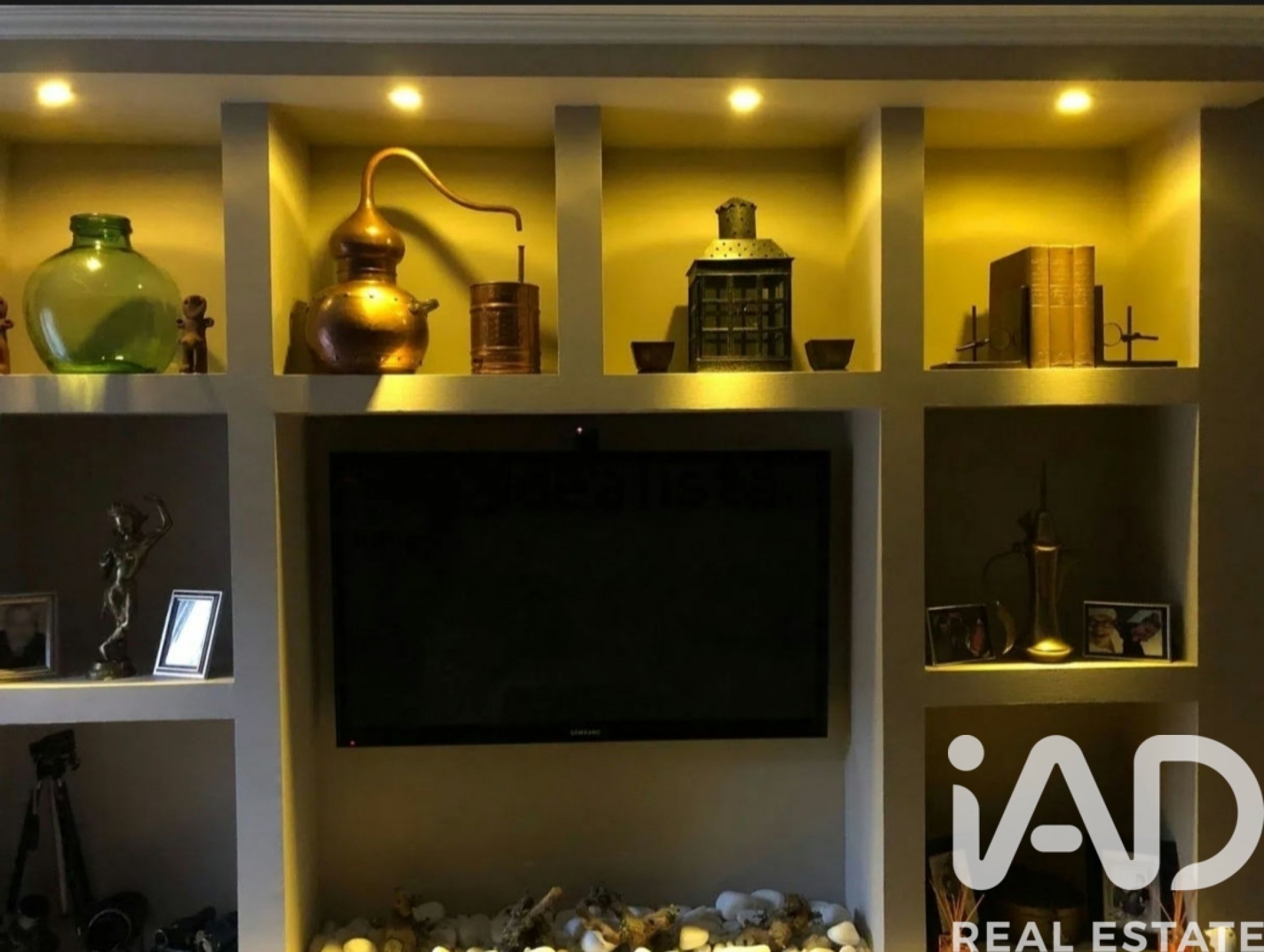 Apartment in Donostia-San Sebastian, Gipuzkoa, Spain 2 bedrooms, 65 sq.m. No. 188444