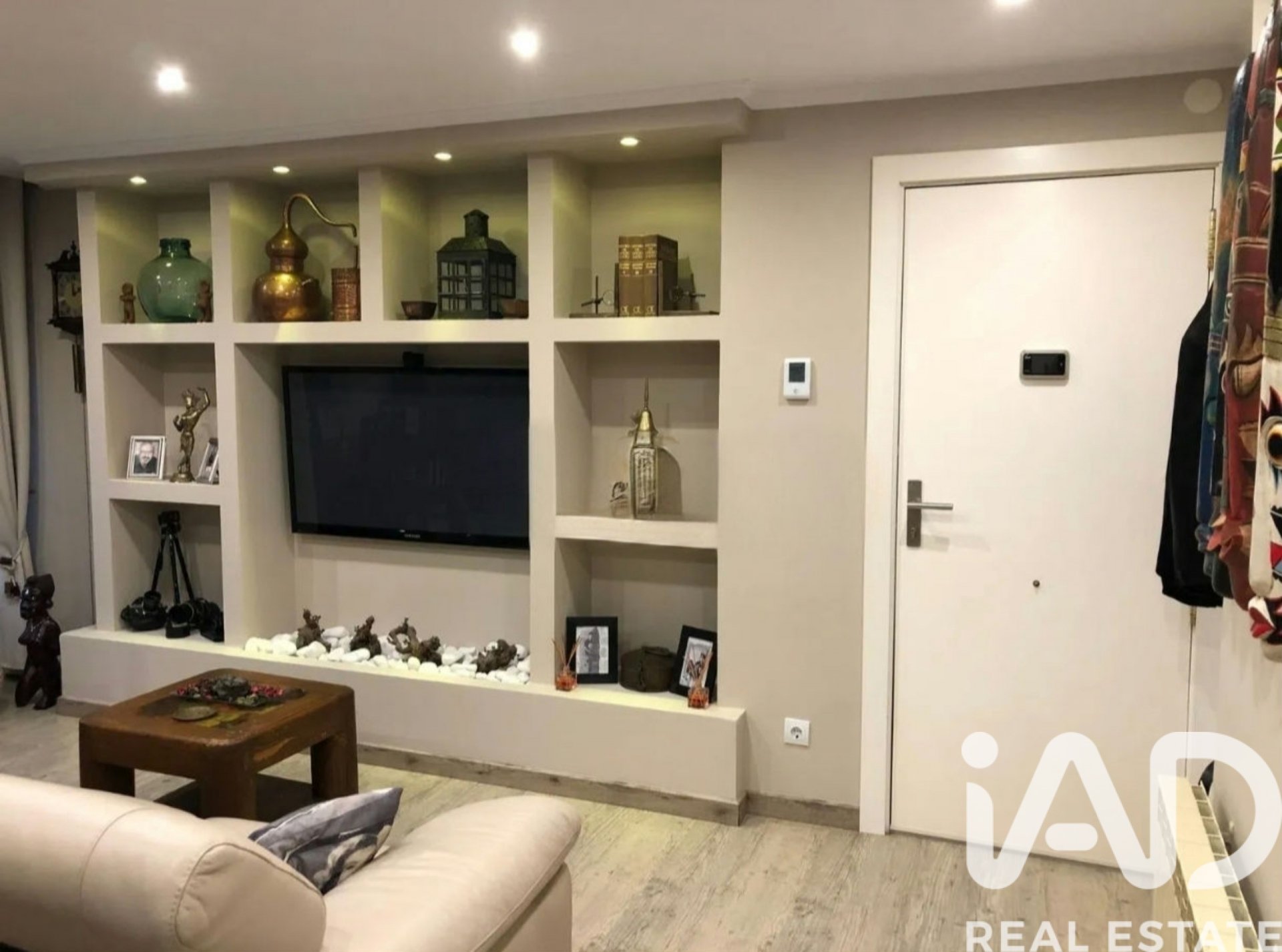 Apartment in Donostia-San Sebastian, Gipuzkoa, Spain 2 bedrooms, 65 sq.m. No. 188444