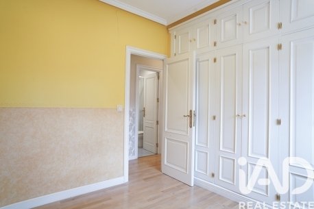 Talo Madrid, Espanja 5 makuuhuonetta, 455 m2 No. 188442
