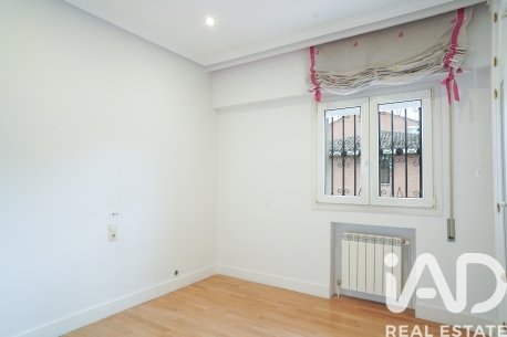 Talo Madrid, Espanja 5 makuuhuonetta, 455 m2 No. 188442