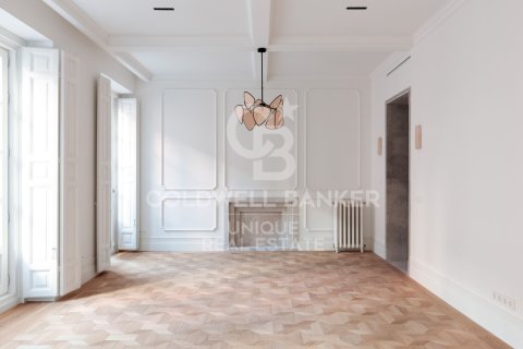 Huoneisto Madrid, Espanja 3 makuuhuonetta, 174 m2 No. 157806