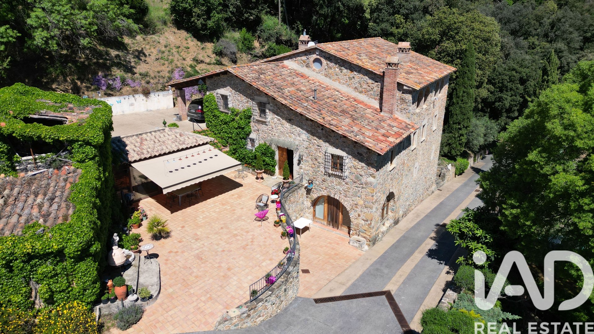 Hus i Amer, Girona, Spanien 6 sovrum, 720 kvm. Nr. 172538