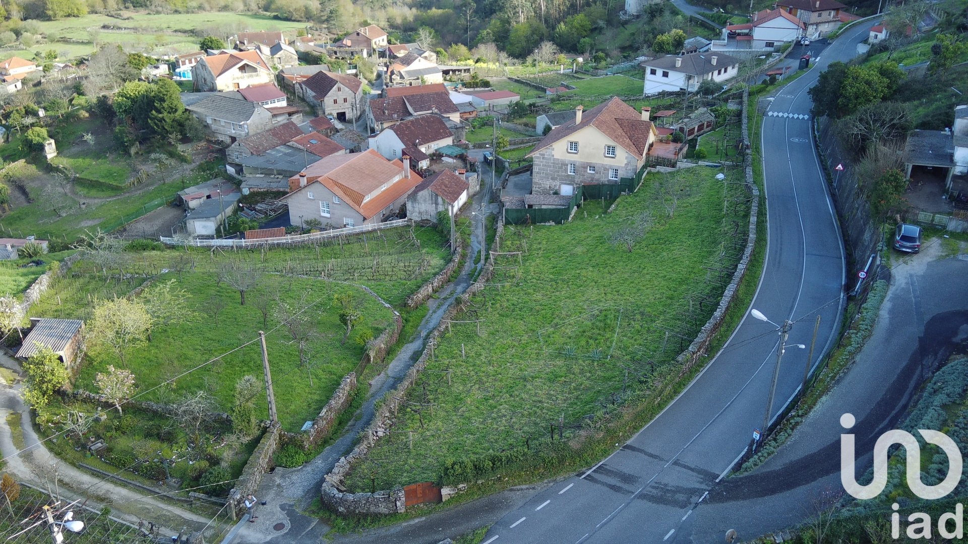 Land plot à Ponte Caldelas, Pontevedra, Espagne 1296 m2 No. 185940