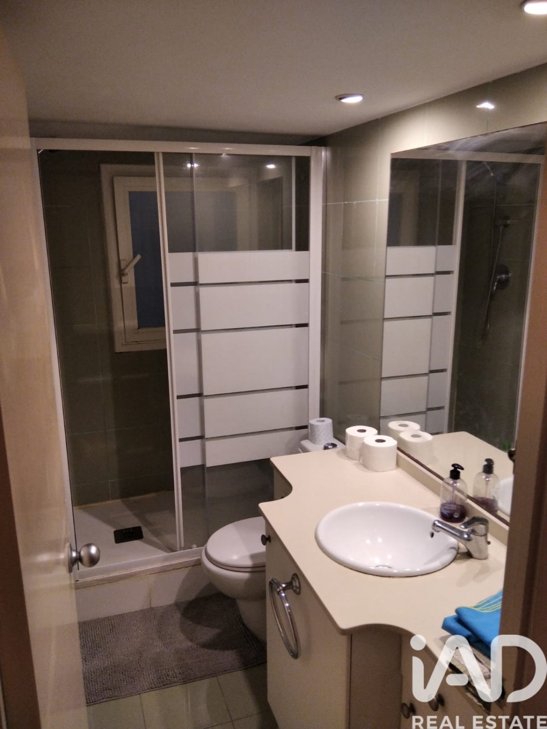 Apartment à Barcelona, Espagne 1 chambre, 65 m2 No. 172385