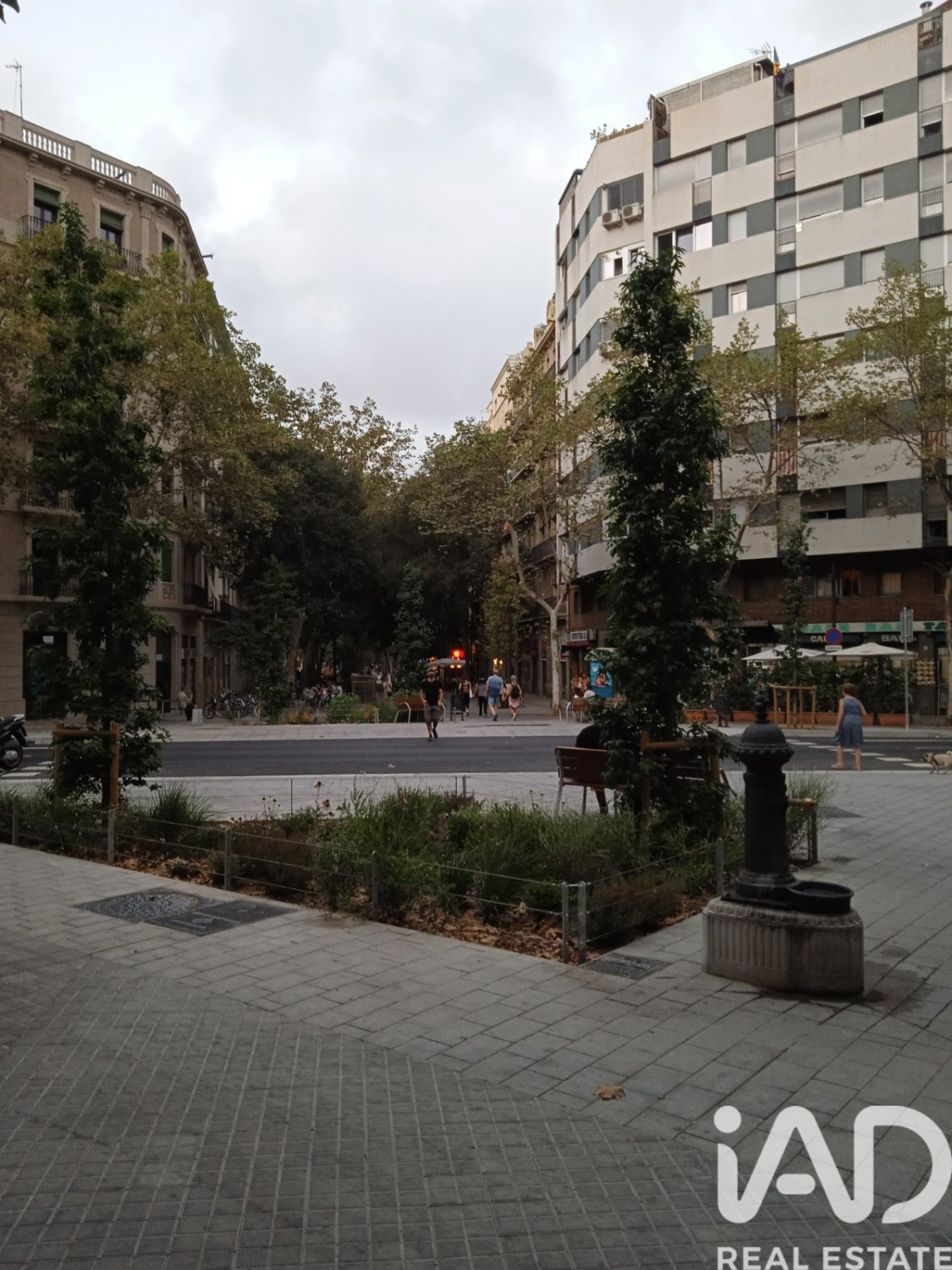 Apartment à Barcelona, Espagne 1 chambre, 65 m2 No. 172385