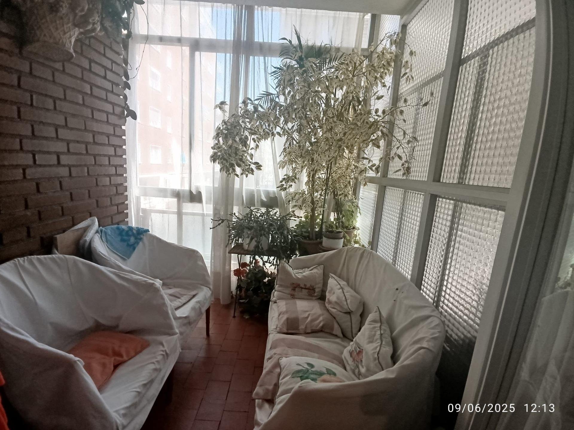 Huoneisto Madrid, Espanja 2 makuuhuonetta, 133 m2 No. 177550