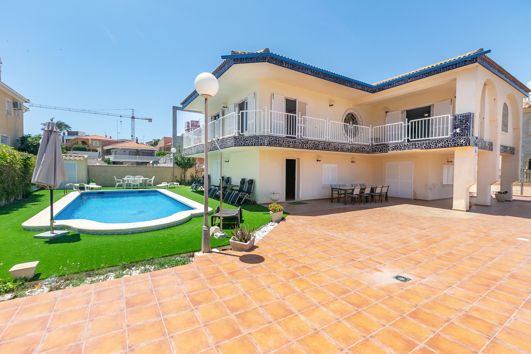 Villa in La Zenia, Alicante, Spanien 293 m2 Nr. 177547