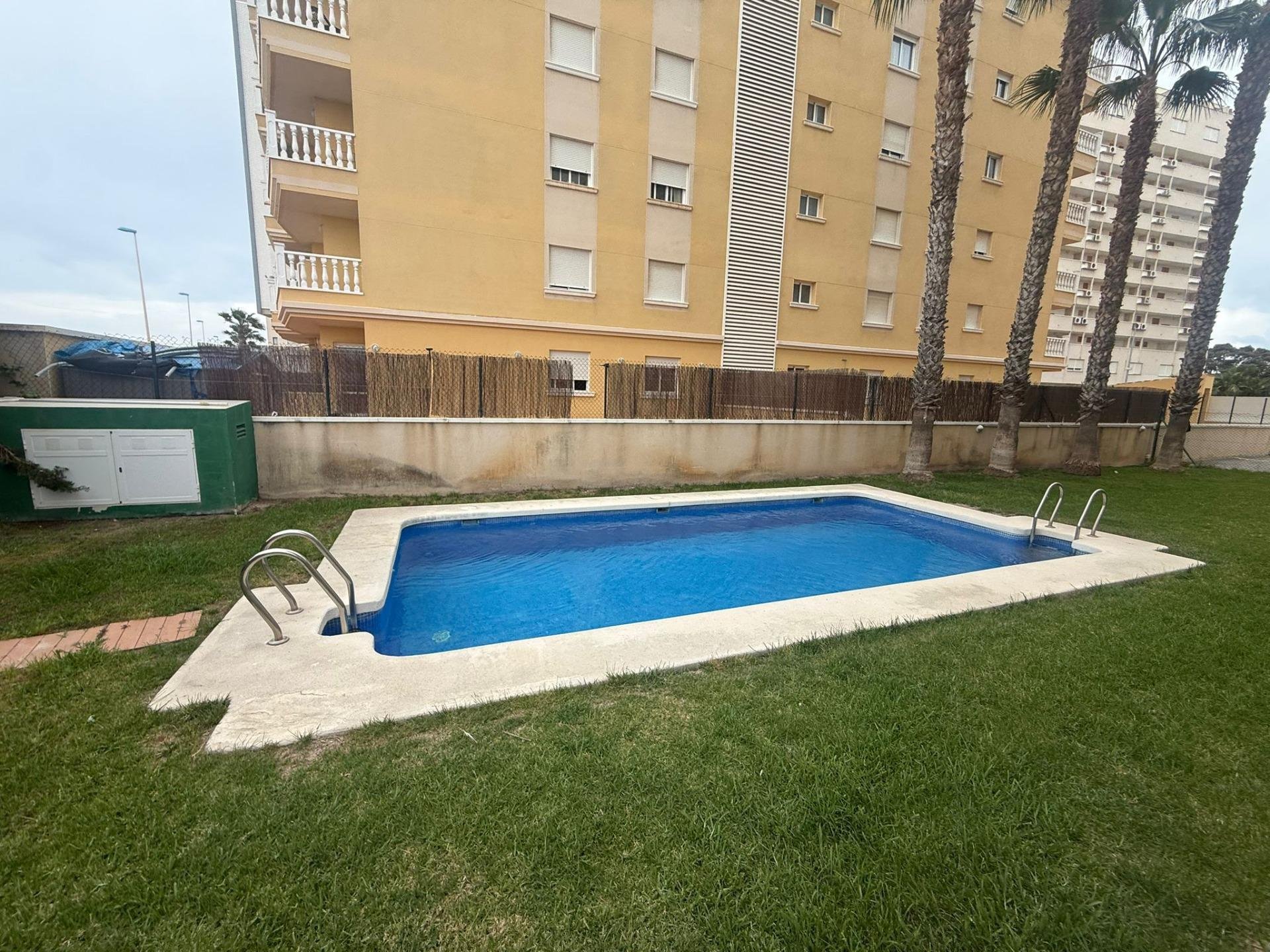Appartamento a Guardamar del Segura, Alicante, Spagna 2 camere da letto, 74 mq. N° 177549