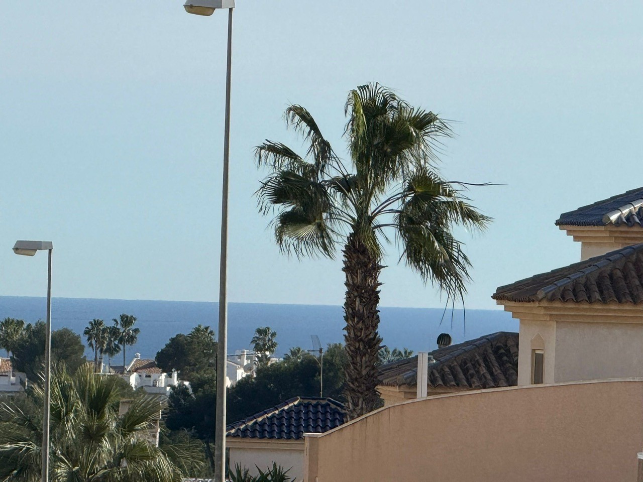 Villa i Alicante, Spanien 5 sovrum, 231 kvm. Nr. 194596