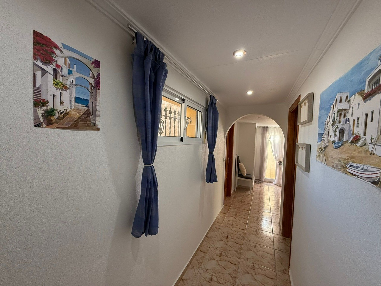 Villa i Alicante, Spanien 5 sovrum, 231 kvm. Nr. 194596