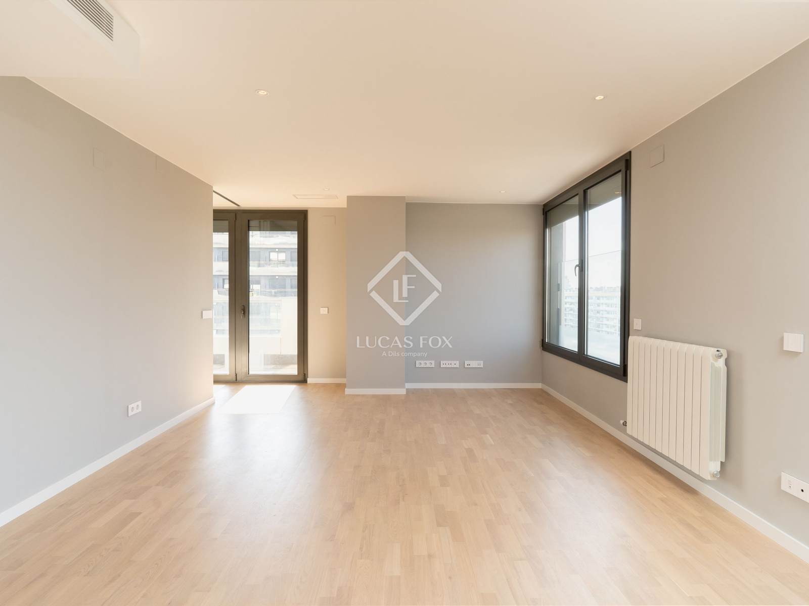 Apartment in Barcelona, Spain 4 bedrooms, 128 sq.m. No. 150737