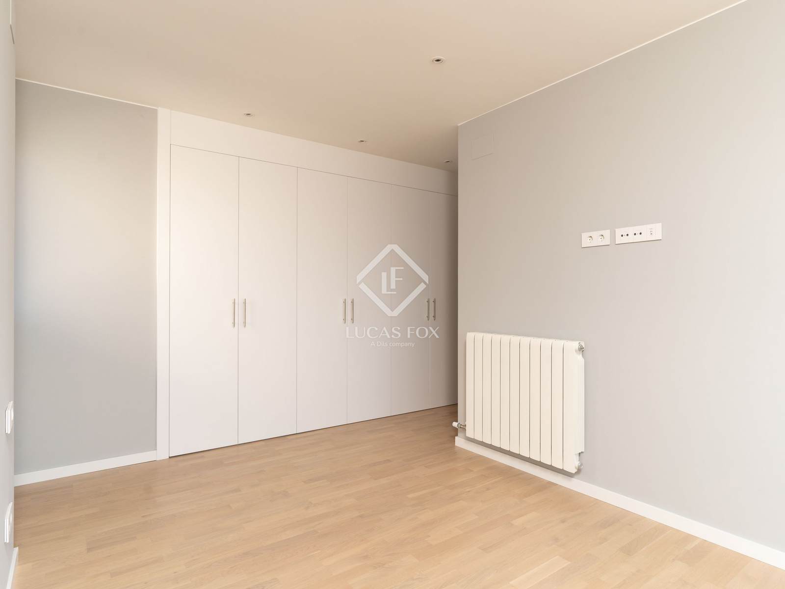 Квартира в Барселона, Испания 3 спальни, 90м2 №150738