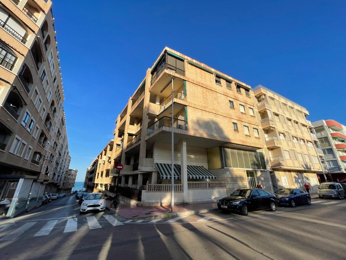 Duplex à Guardamar del Segura, Alicante, Espagne 3 chambres, 77 m2 No. 100565
