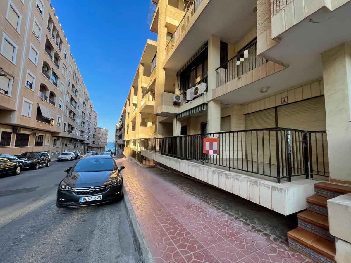 Duplex à Guardamar del Segura, Alicante, Espagne 3 chambres, 77 m2 No. 100565