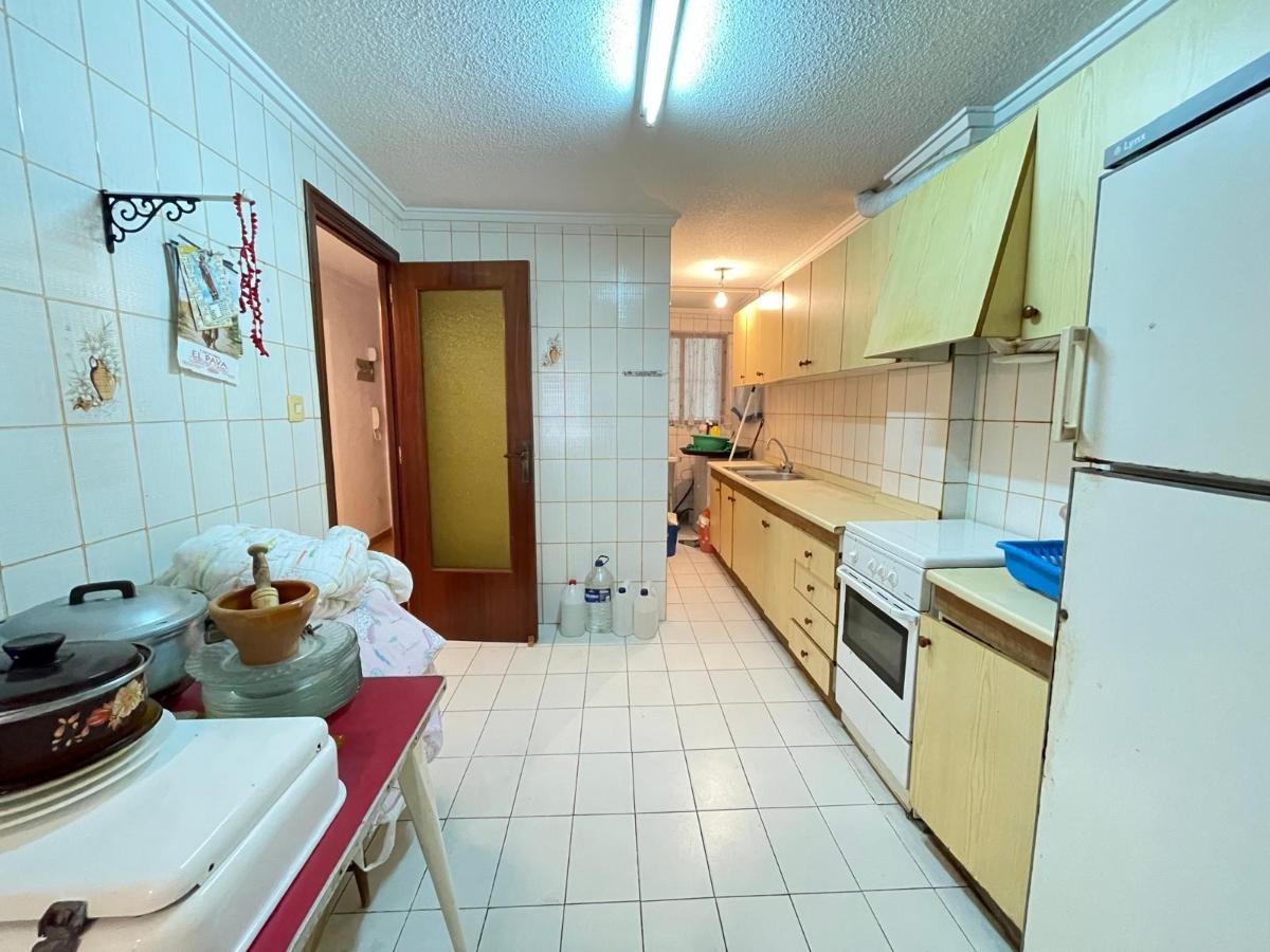 Duplex à Guardamar del Segura, Alicante, Espagne 3 chambres, 77 m2 No. 100565