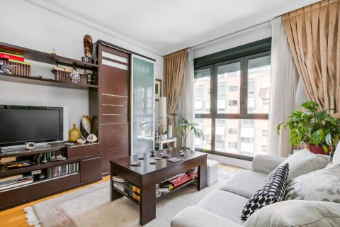 Dzīvoklis Madrid, Spānijā 3 istabas, 100 m2 Nr. 60161