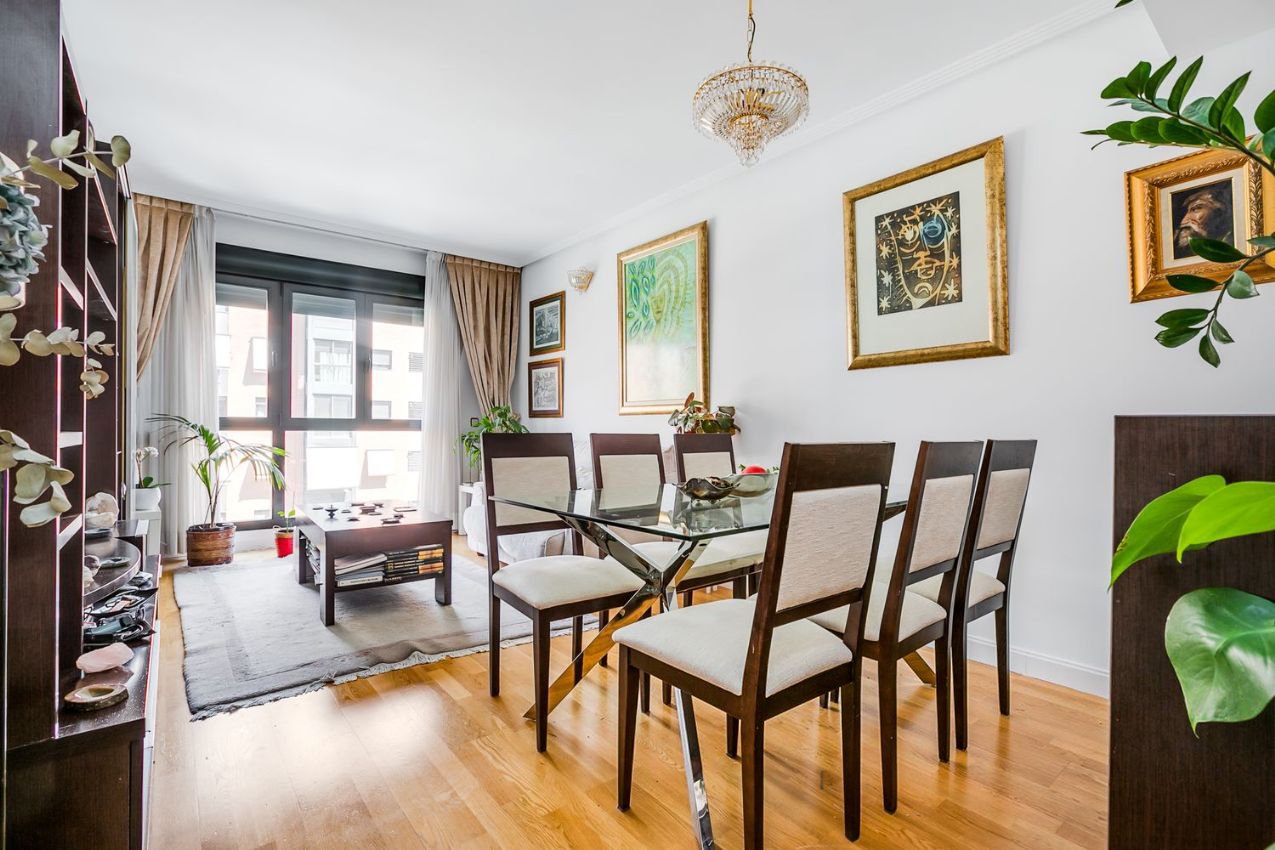 Huoneisto Madrid, Espanja 3 makuuhuonetta, 100 m2 No. 60161