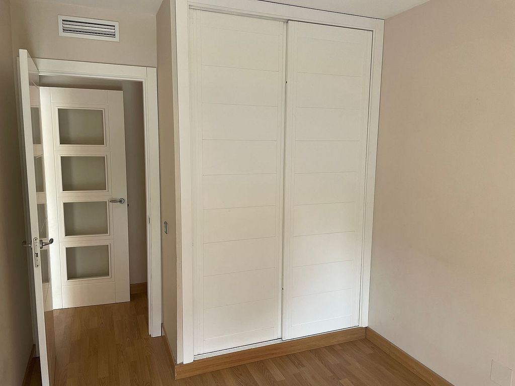 Apartamento en Madrid, España 3 dormitorios, 128 m2 No. 60159