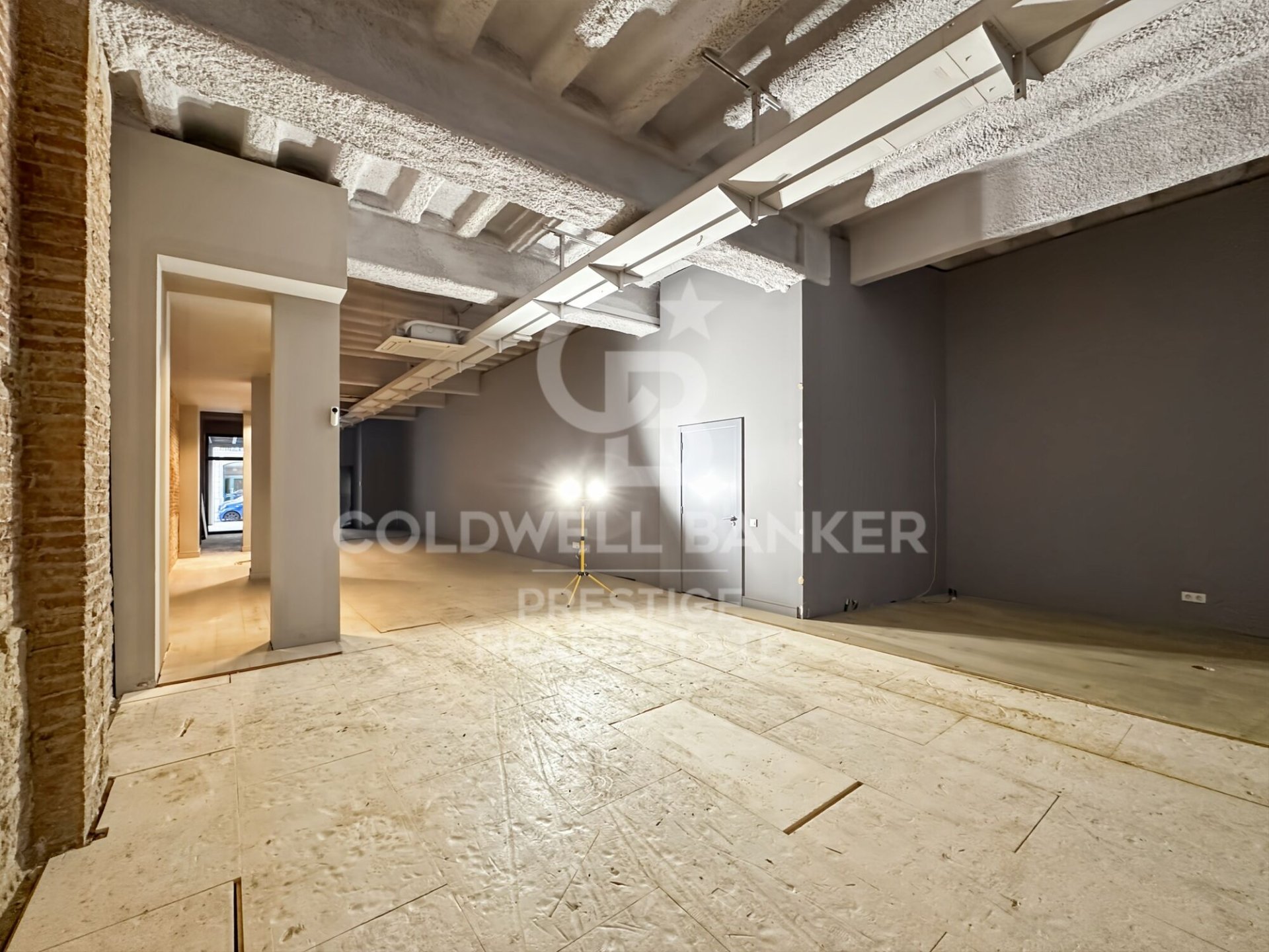 Commercial property à Barcelona, Espagne 556 m2 No. 160468