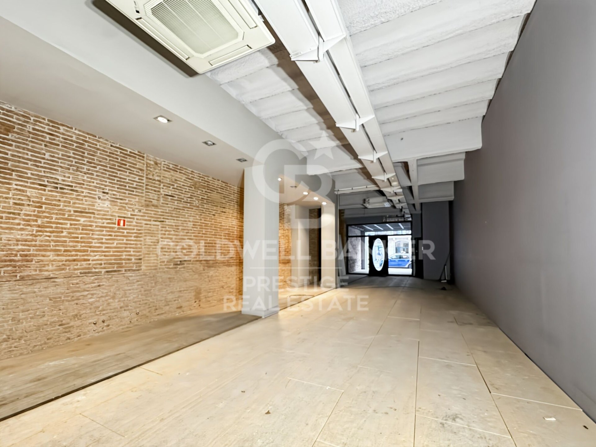 Commercial property à Barcelona, Espagne 556 m2 No. 160468