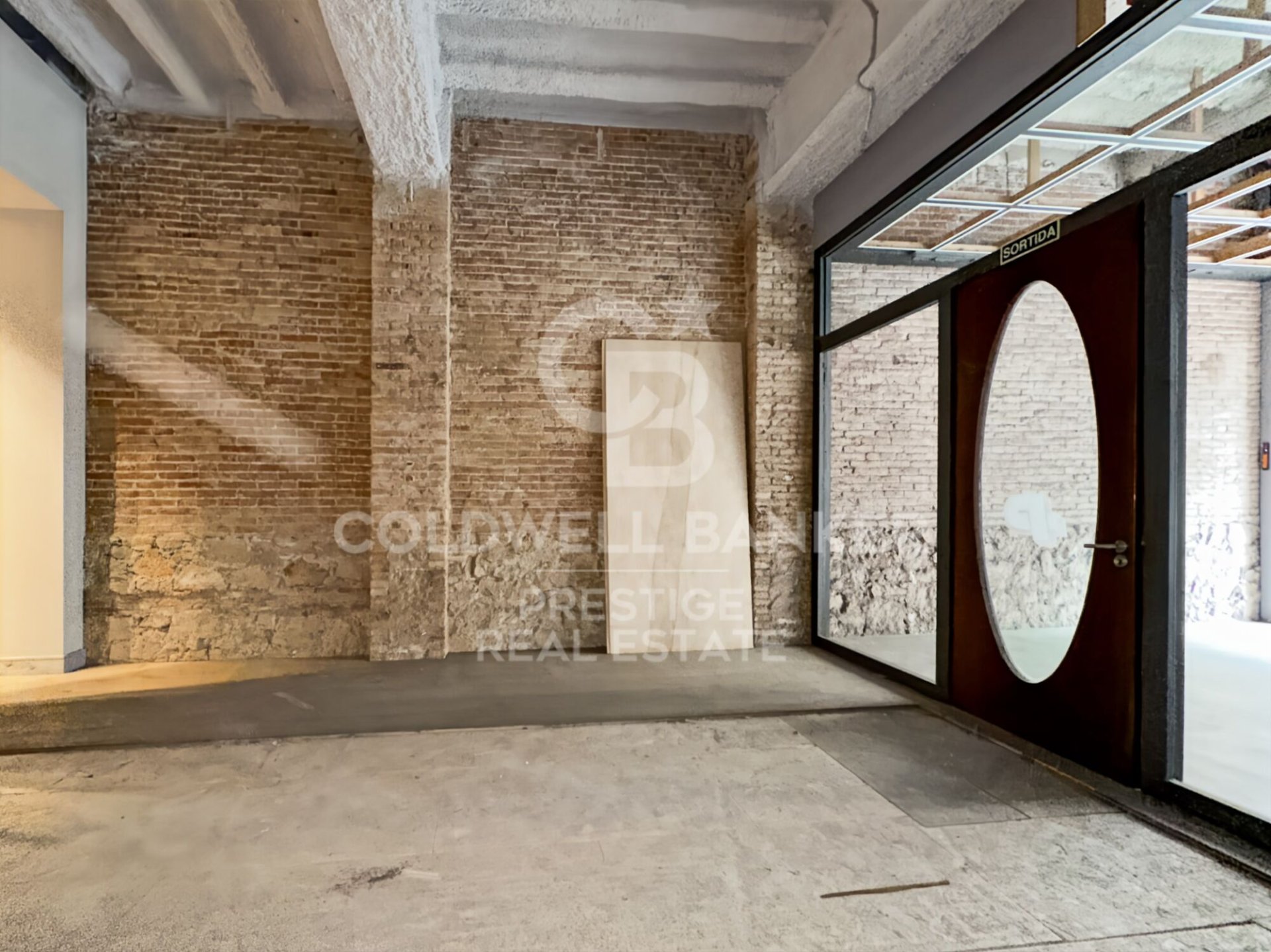 Commercial property à Barcelona, Espagne 556 m2 No. 160468