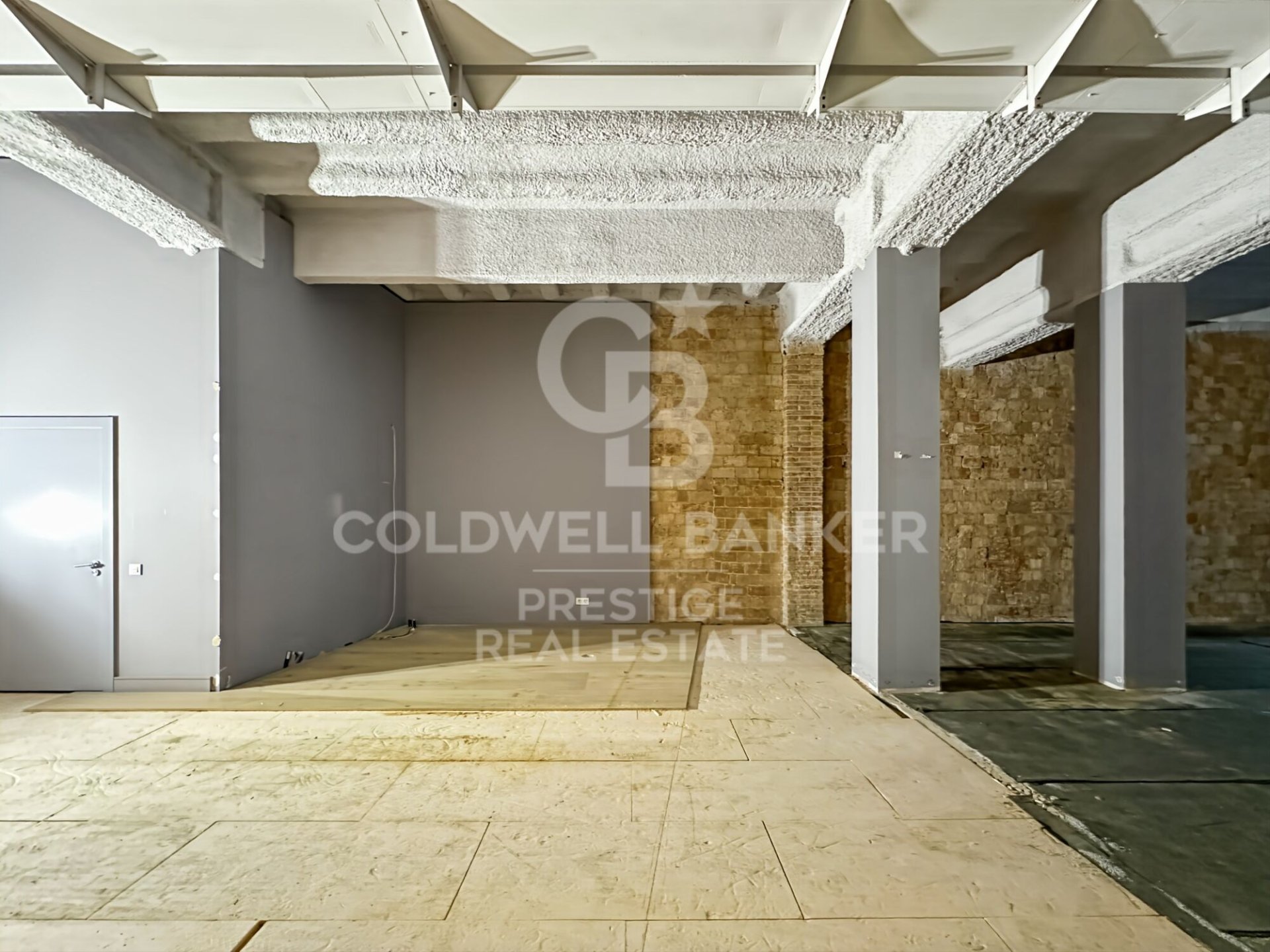 Commercial property à Barcelona, Espagne 556 m2 No. 160468