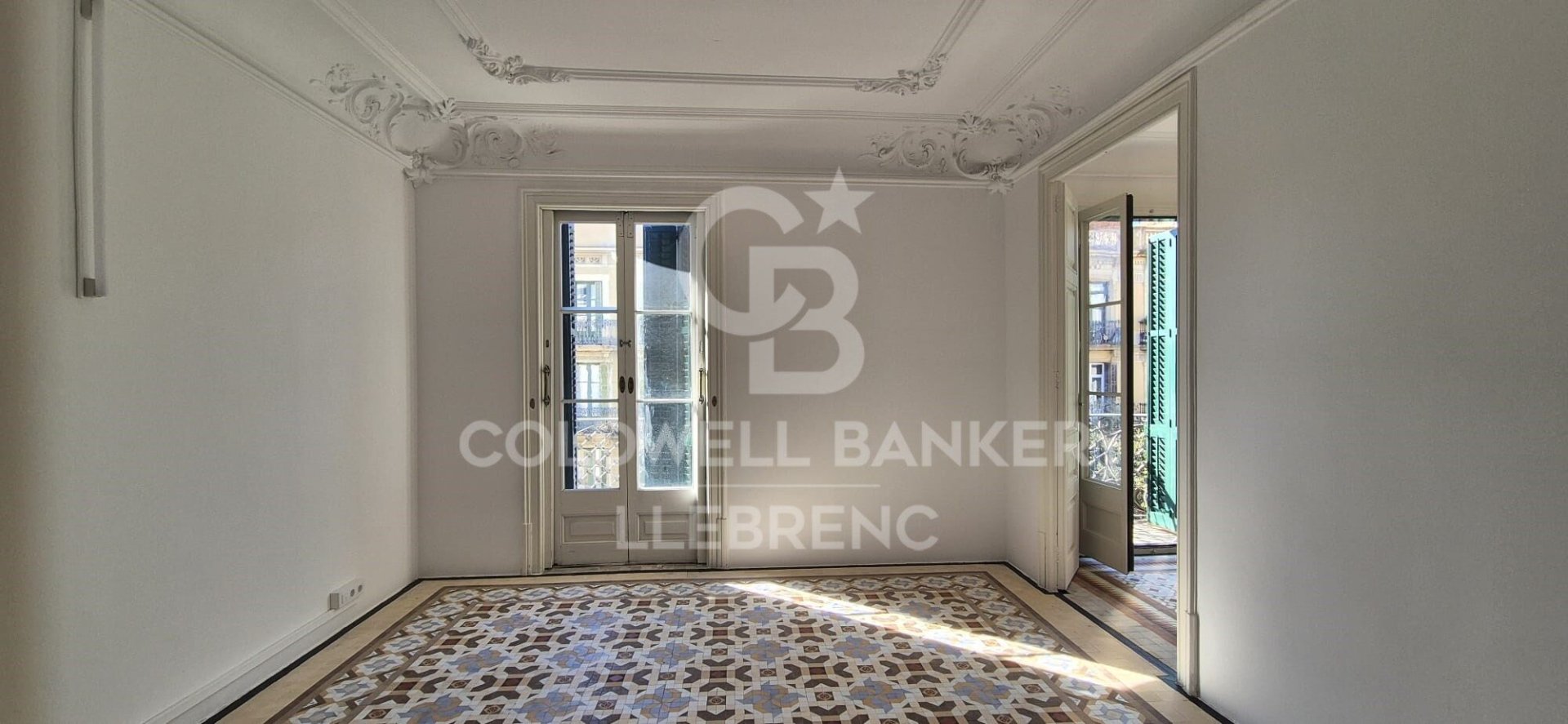 Oficina en Barcelona, España 185 m2 No. 160471