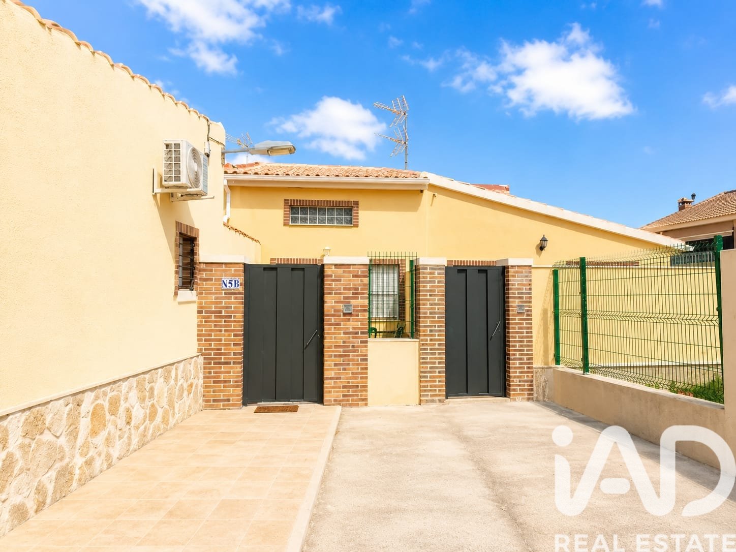 Commercial property in Murcia, Spain No. 188287