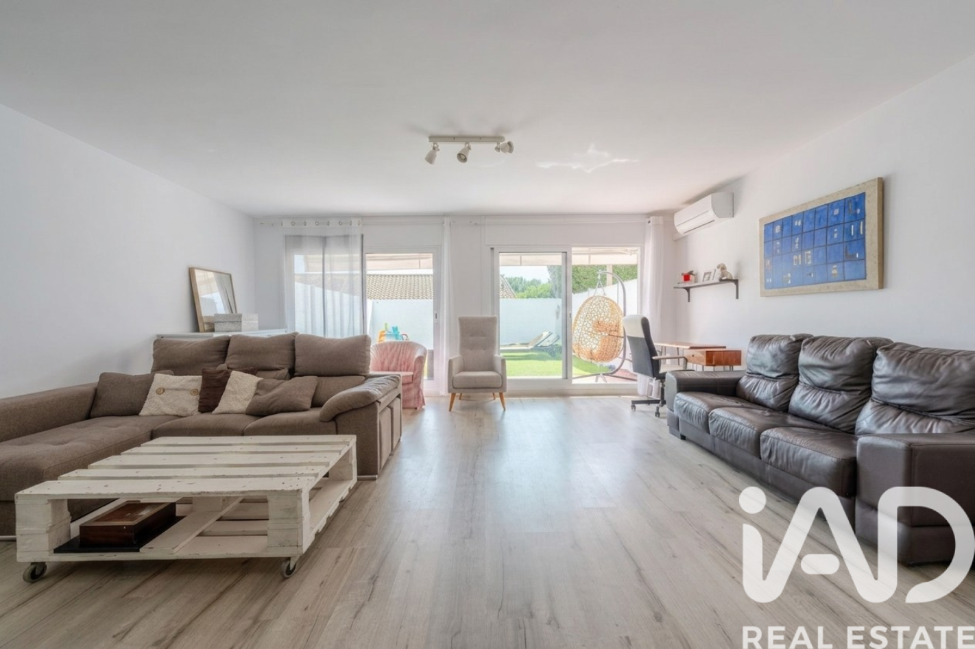Townhouse in Vilassar de Dalt, Barcelona, Spain 4 bedrooms, 228 sq.m. No. 188283