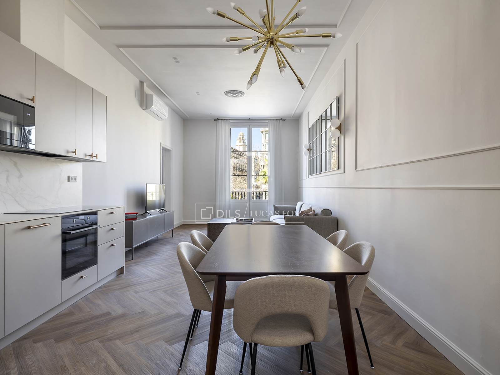 Apartment à Barcelona, Espagne 2 chambres, 117 m2 No. 161461