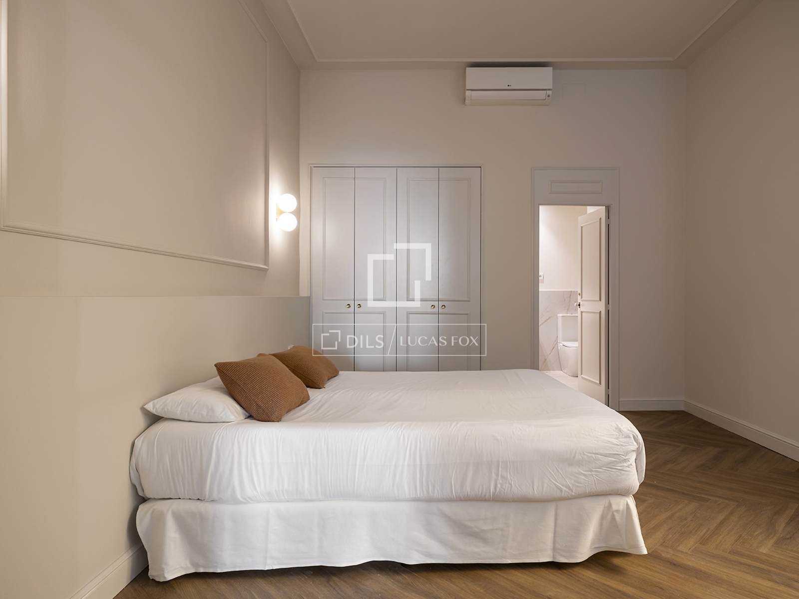 Apartment à Barcelona, Espagne 2 chambres, 117 m2 No. 161461