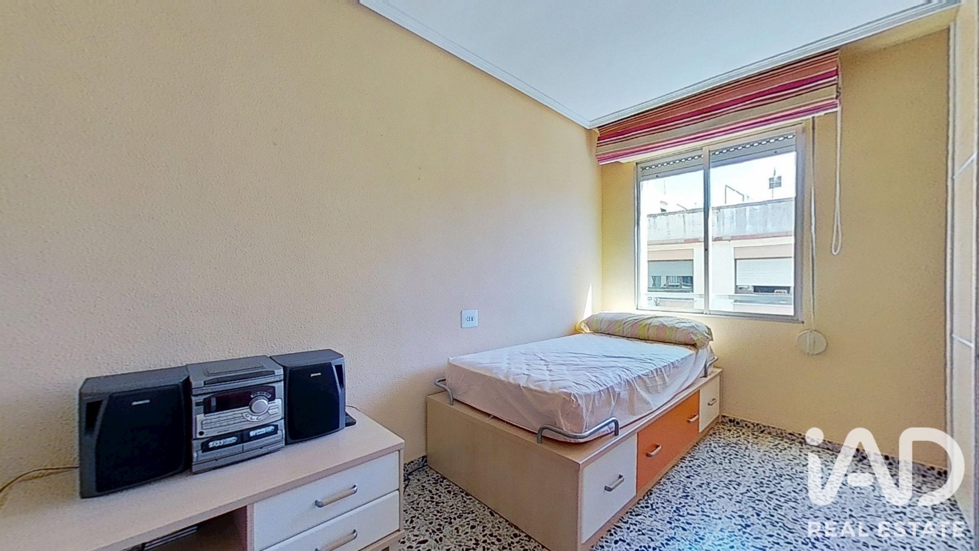 Apartment in Vila-real, Castellon, Spain 4 bedrooms, 110 sq.m. No. 187712