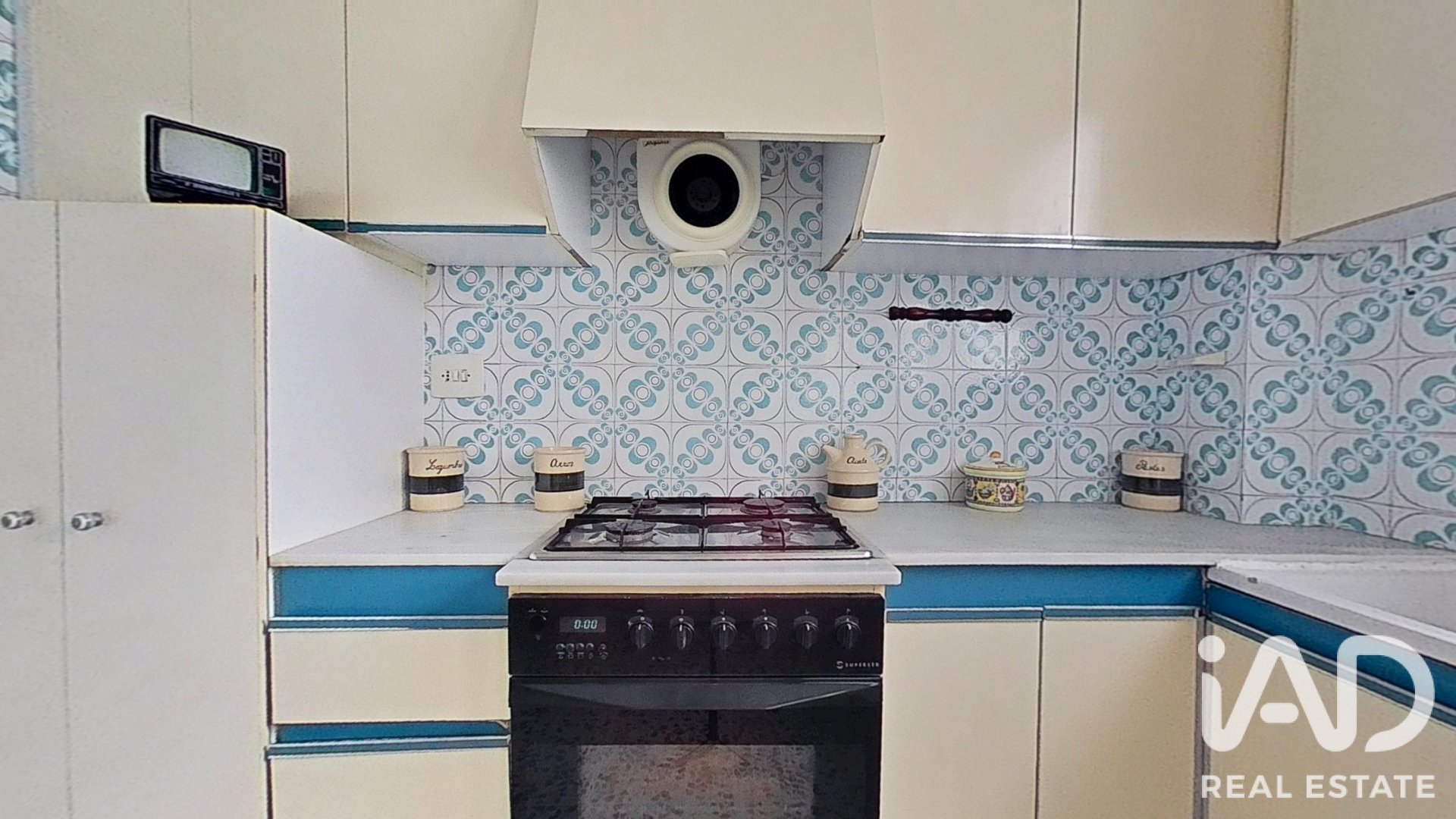 Apartment in Vila-real, Castellon, Spain 4 bedrooms, 110 sq.m. No. 187712