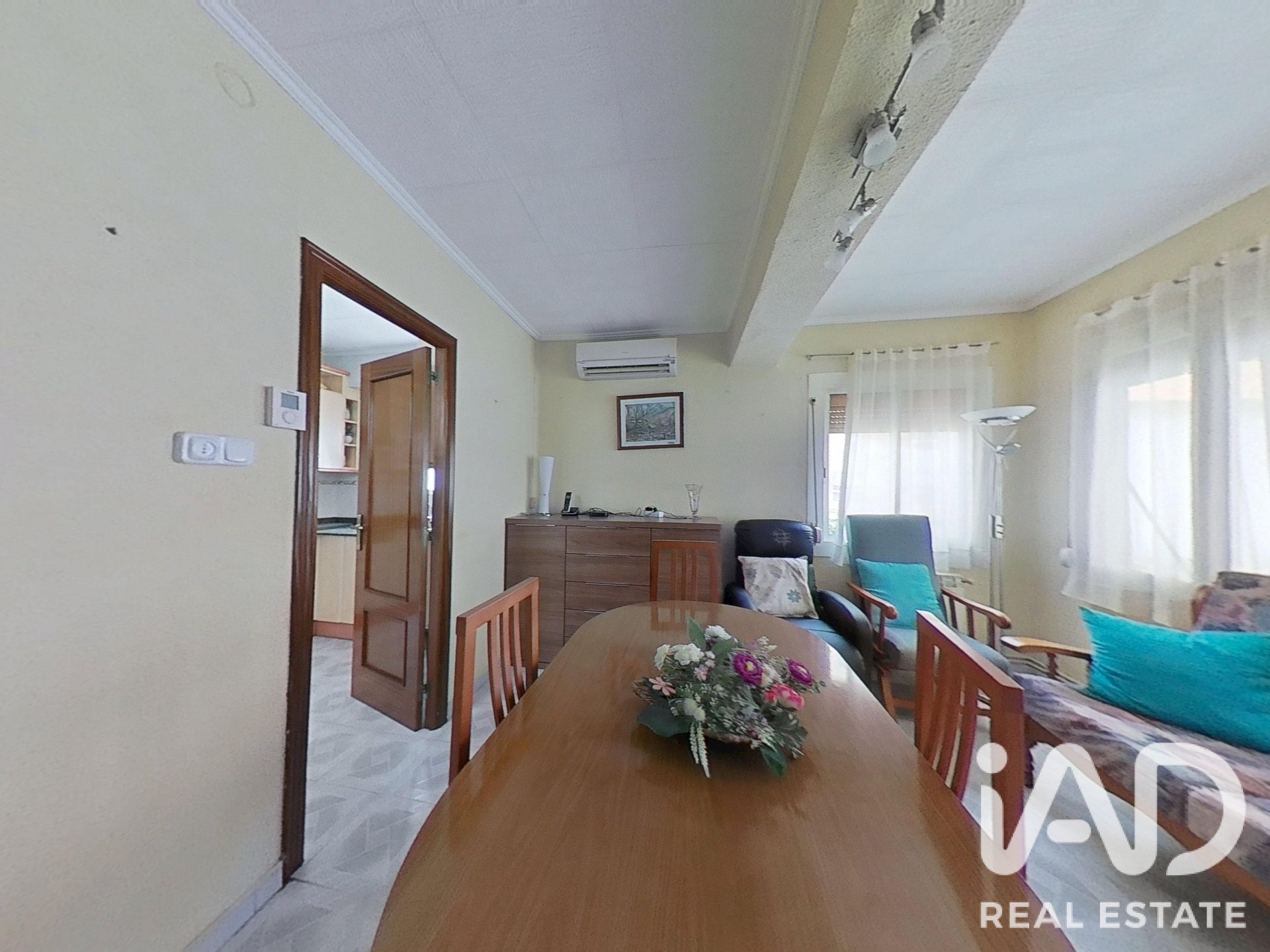 Commercial property in La Canonja, Tarragona, Spain 408 sq.m. No. 187707