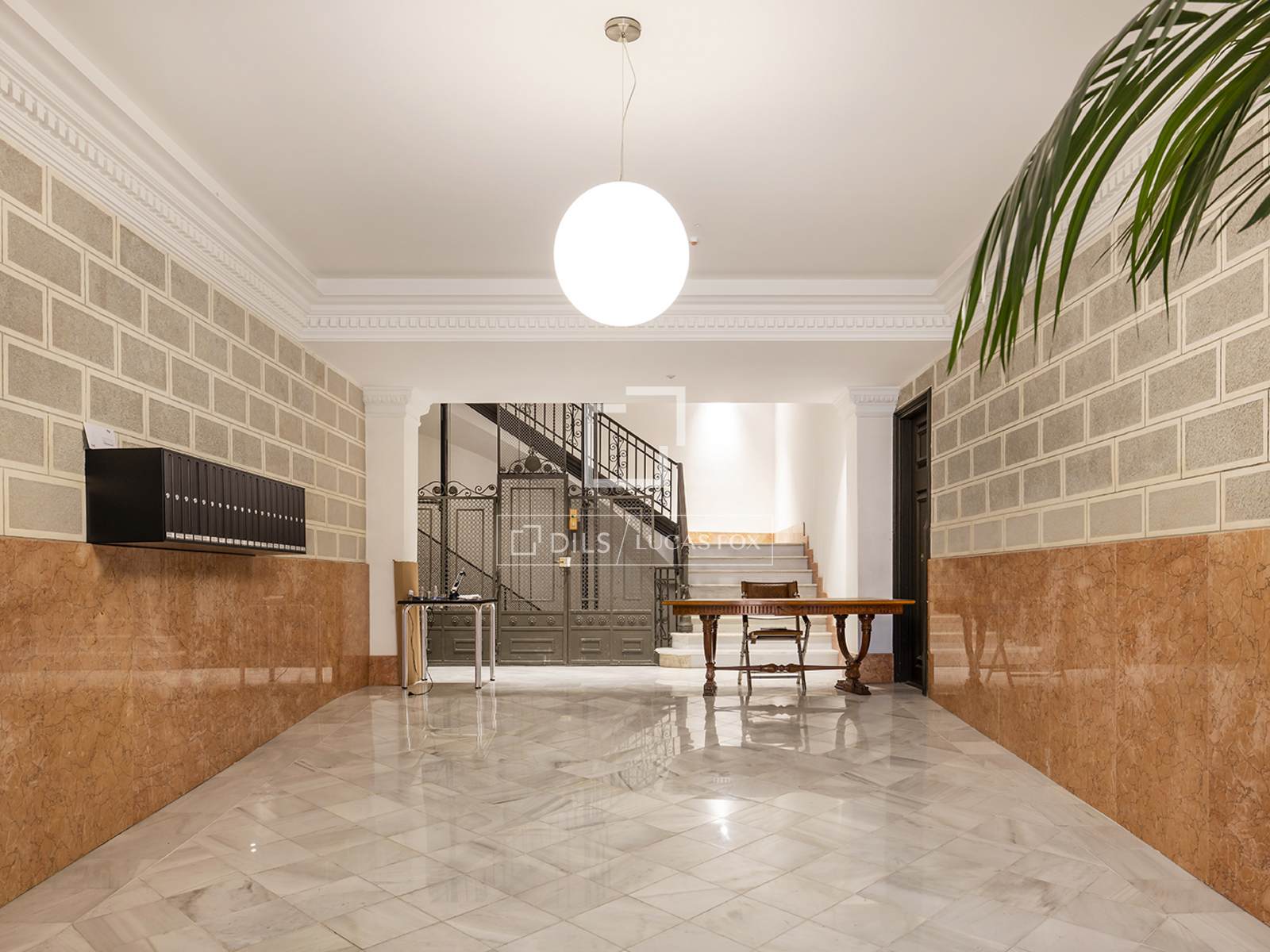 Apartment à Barcelona, Espagne 1 chambre, 90 m2 No. 150243