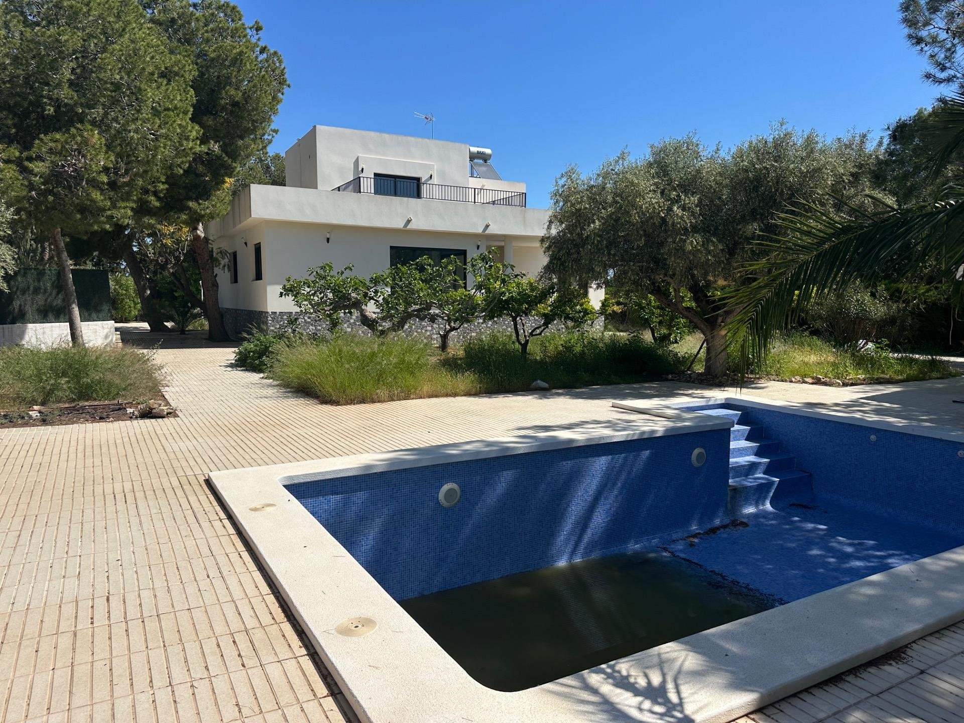 Huvila San Vicente del Raspeig, Alicante, Espanja 5 makuuhuonetta, 358 m2 No. 166271