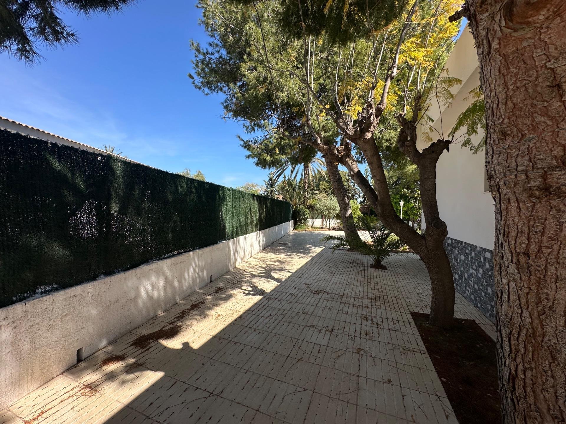 Huvila San Vicente del Raspeig, Alicante, Espanja 5 makuuhuonetta, 358 m2 No. 166271