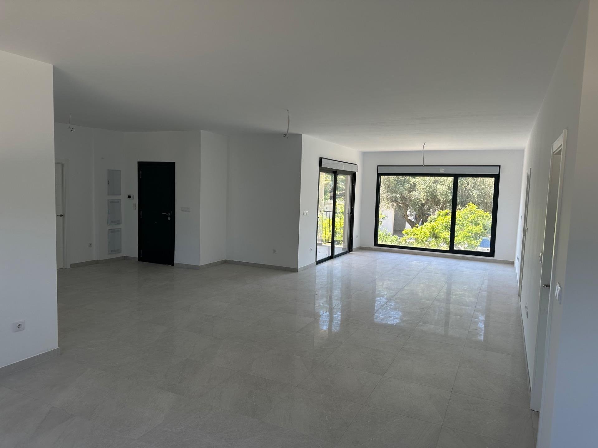 Huvila San Vicente del Raspeig, Alicante, Espanja 5 makuuhuonetta, 358 m2 No. 166271