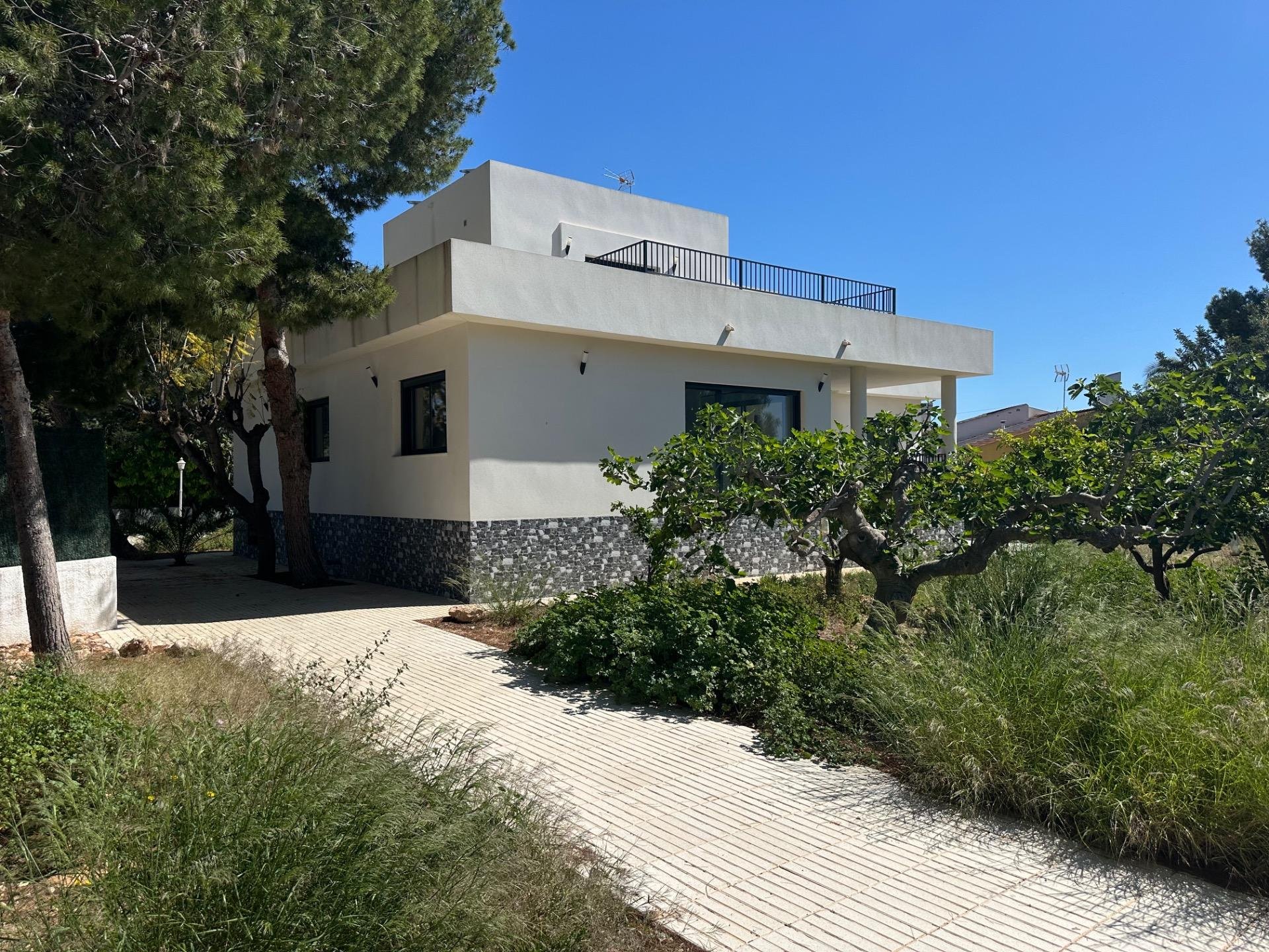 Huvila San Vicente del Raspeig, Alicante, Espanja 5 makuuhuonetta, 358 m2 No. 166271