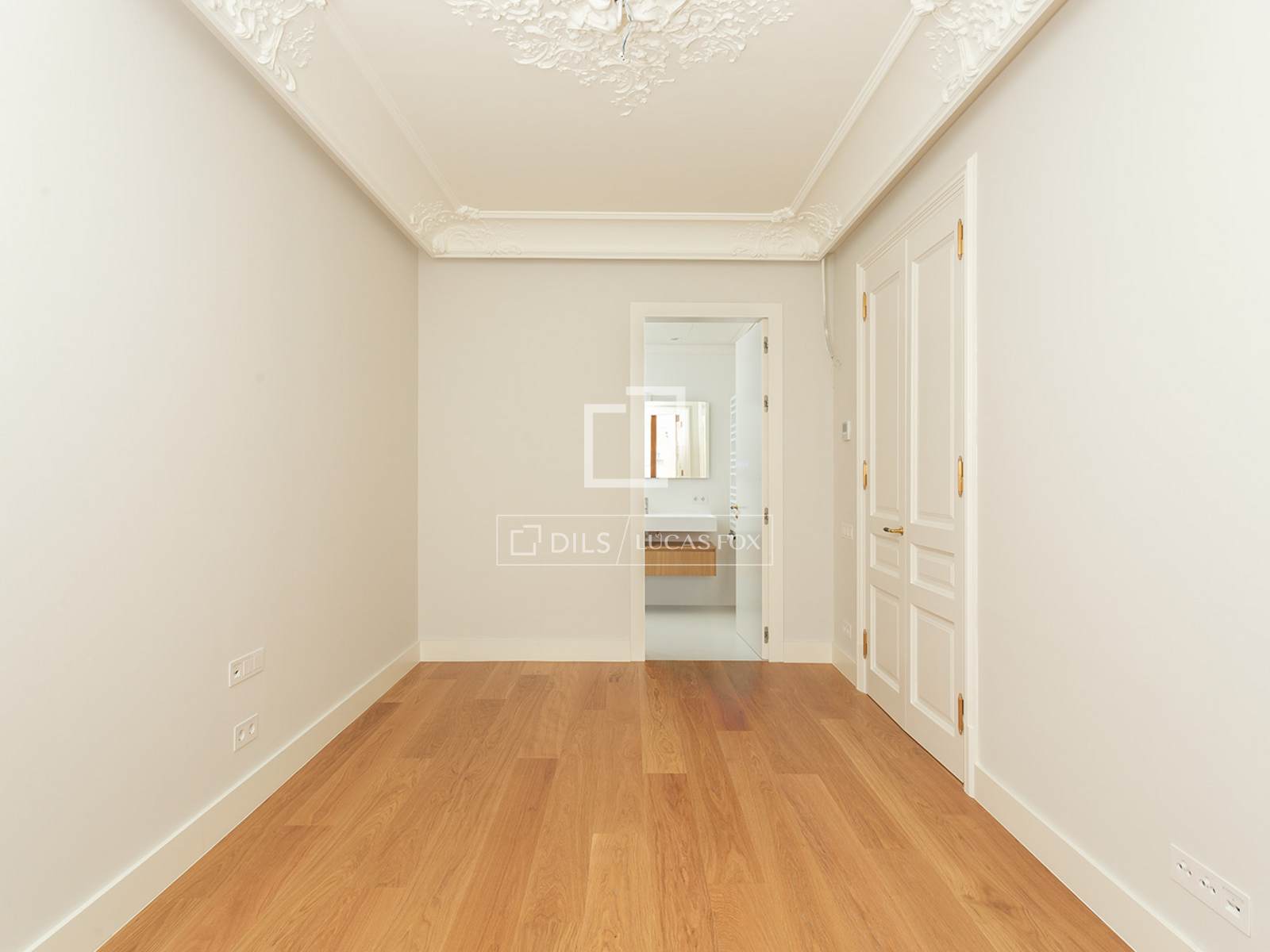 Wohnung in Barcelona, Spanien 2 Schlafzimmer, 127 m2 Nr. 192754